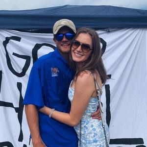 Meet your Posher, Caroline